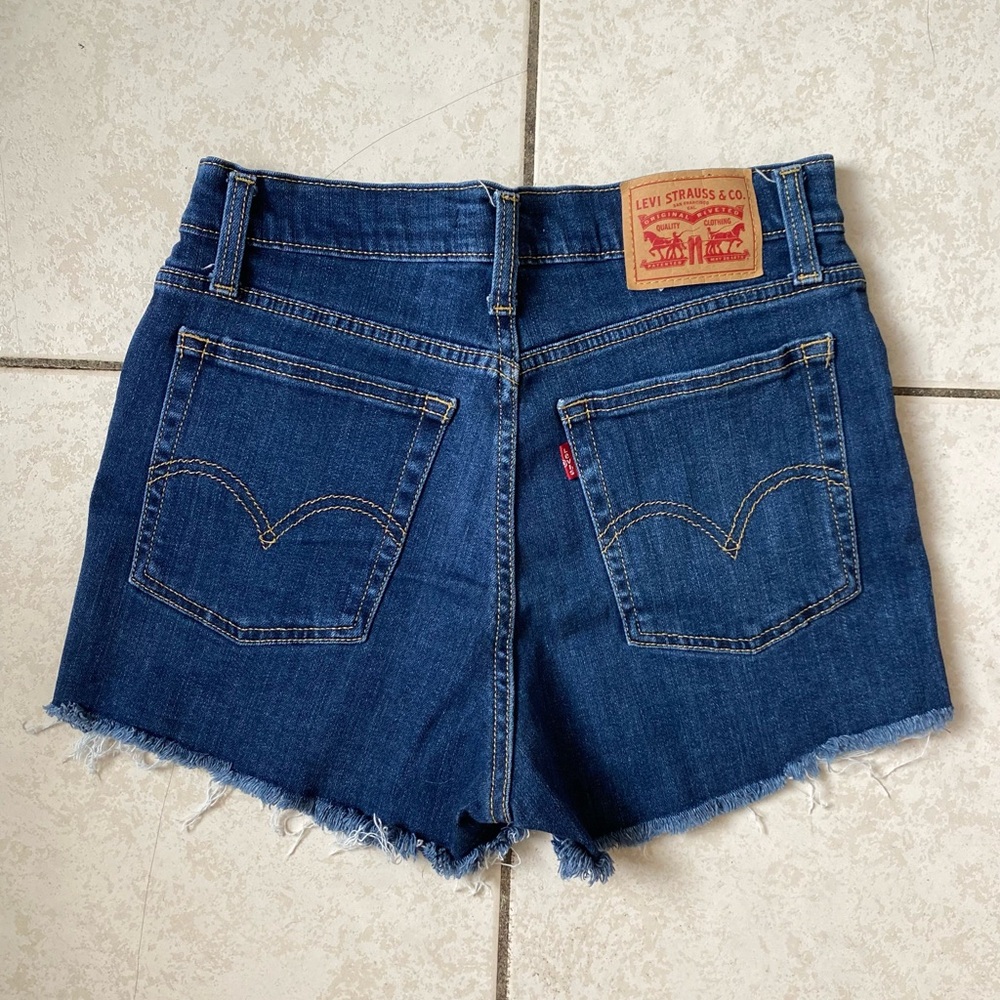 Levi’s high rise shorts